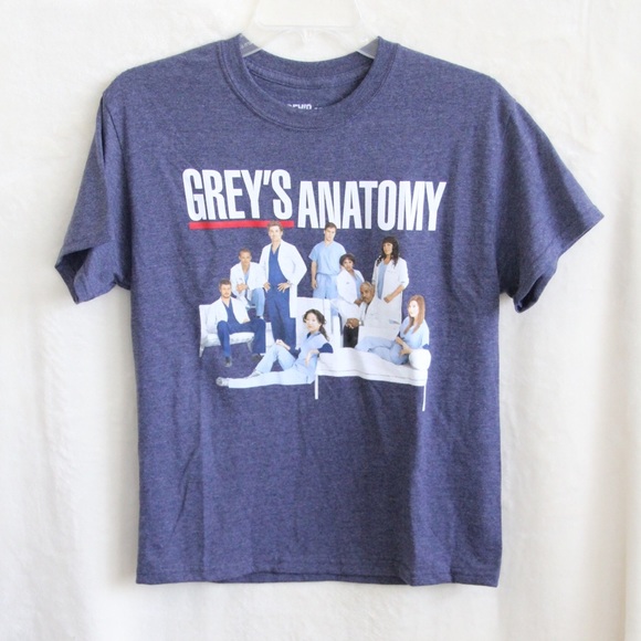 NWOT Grey’s Anatomy Cast T-Shirt - Picture 1 of 2